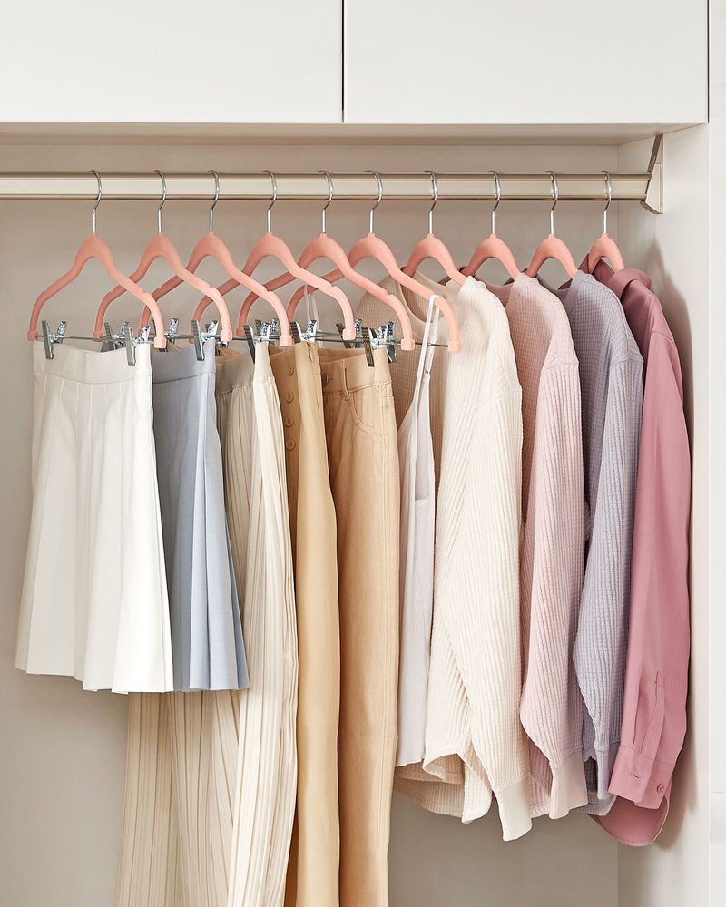 Pants Hangers - Velvet With Adjustable Clips - Set Of 30