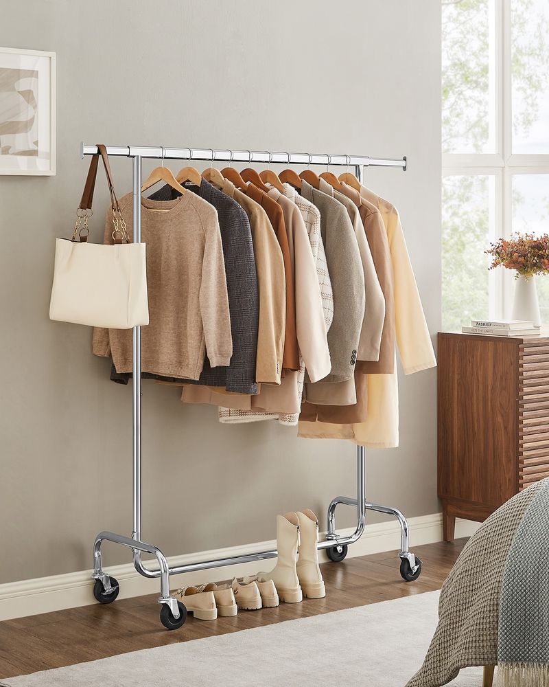 Heavy Duty Clothes Rack – Extendable Hanging Rod – Rolling Garment Rack