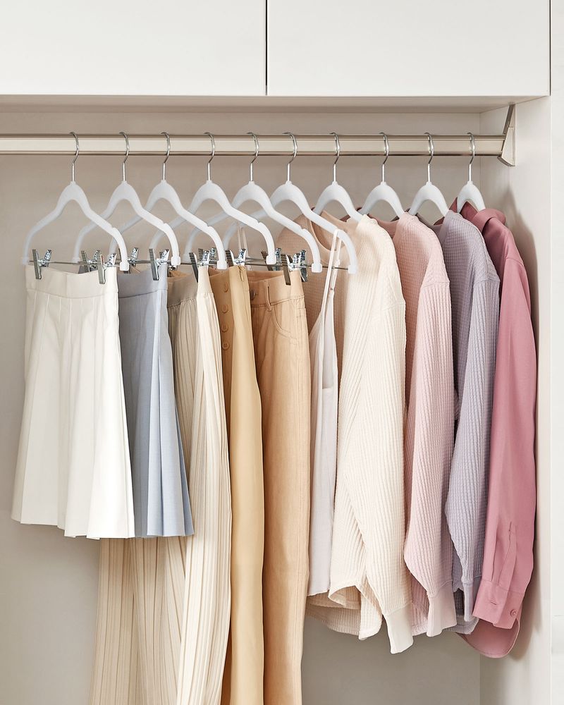 Pants Hangers - Velvet With Adjustable Clips - Set Of 30