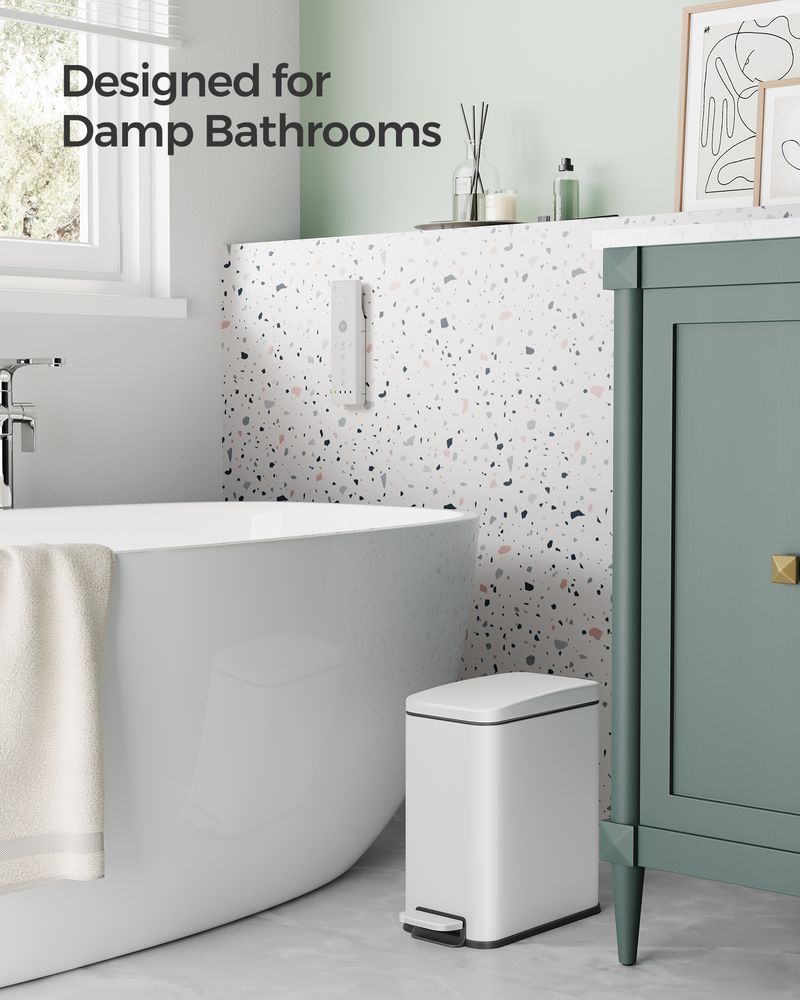 Small Trash Bin With Lid – Step Pedal – Slim Bathroom Design